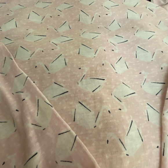 Girls🎀 NEW Beautiful Crown & Ivy Swan Shirt w/BOWS - Picture 3 of 7